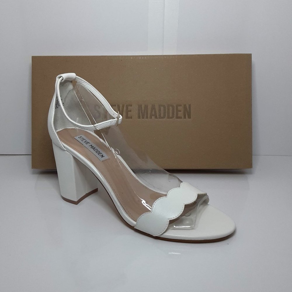 Steve Madden White Divvy Sandal Size 10 Scalloped Detail Chunky Heel Wedding